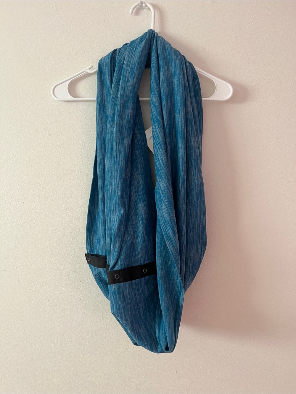NWT LULULEMON Blue Vinyasa Scarf 🧣 A No-Fuss Customizable Scarf